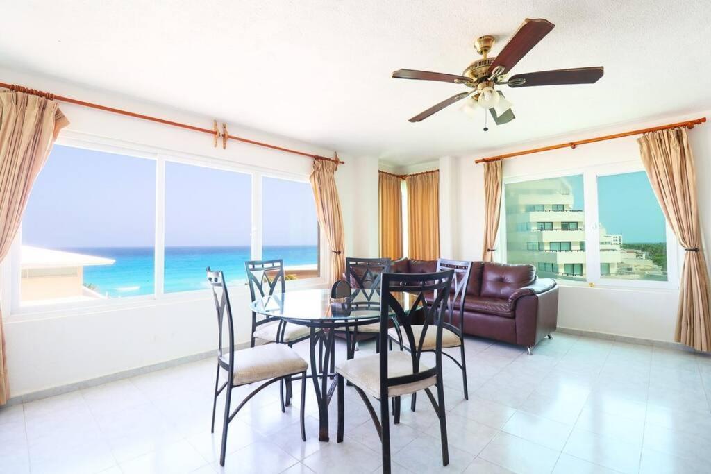 Penthouse On The With Private Sea View Apartment *